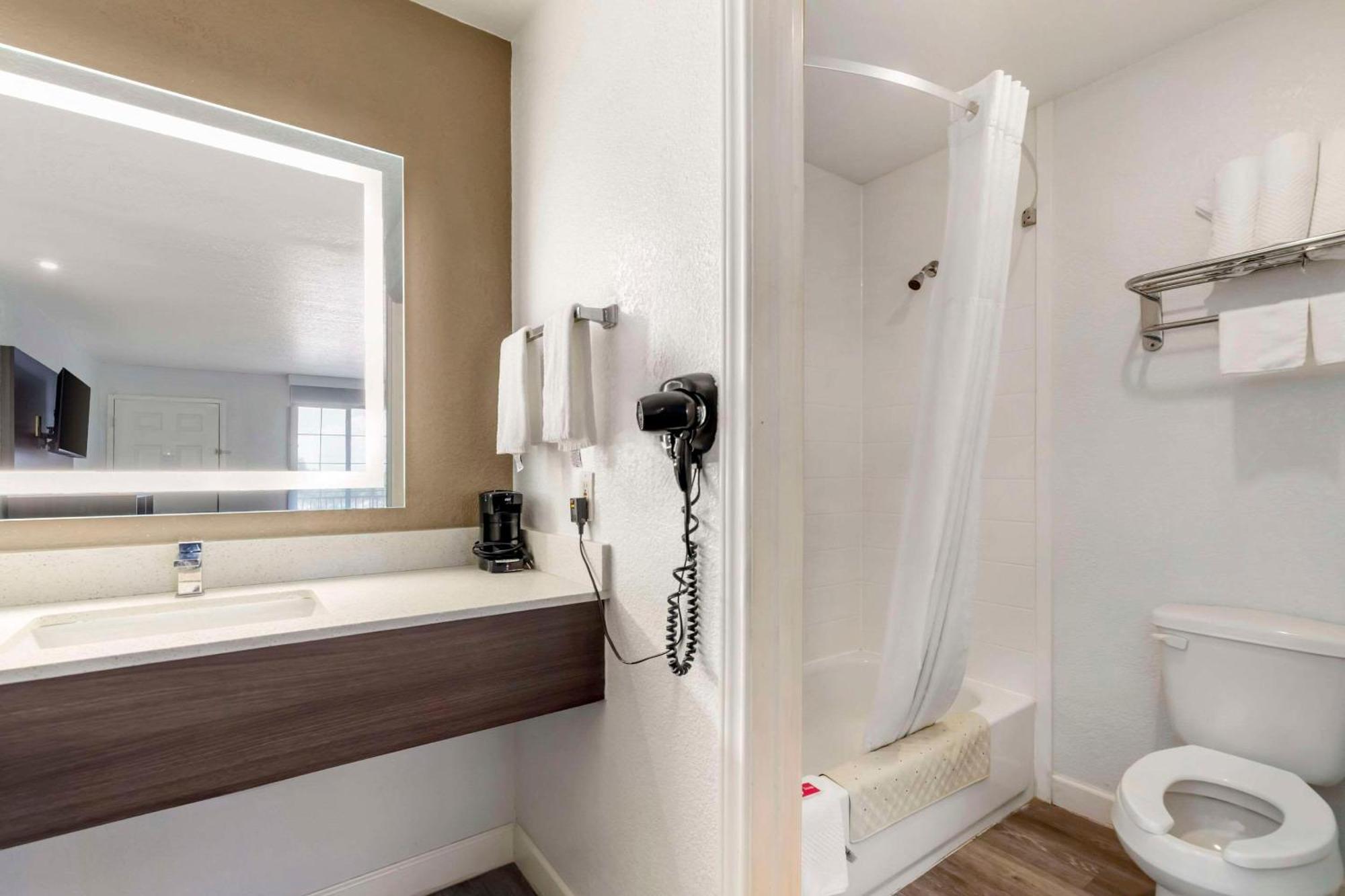 Econo Lodge Inn & Suites Near Lackland Afb San Antonio Zewnętrze zdjęcie